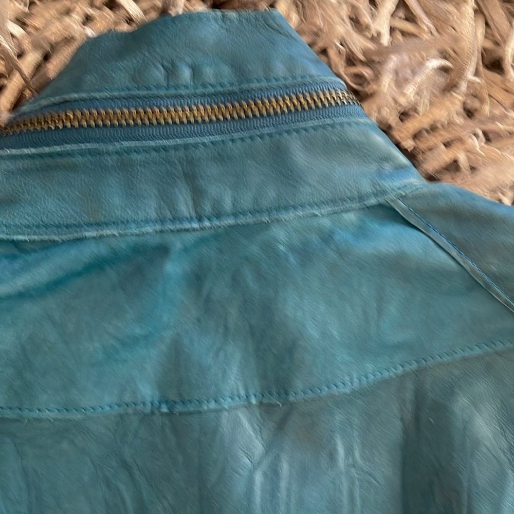 Leather jacket - Picture 7 of 15